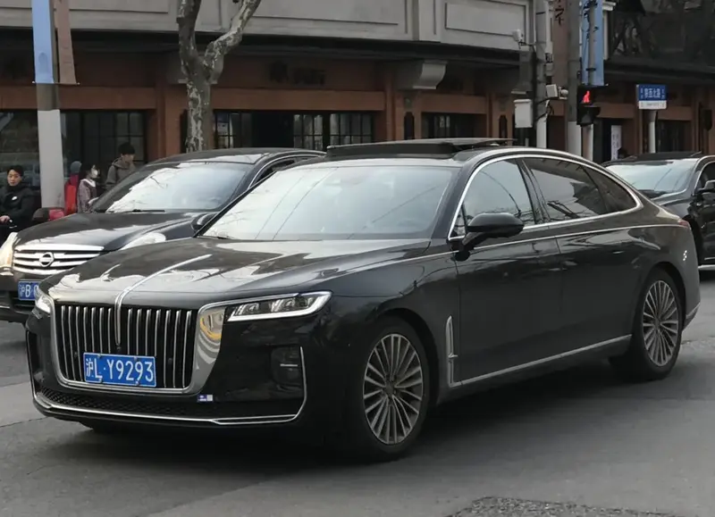 Hongqi H9 - 4