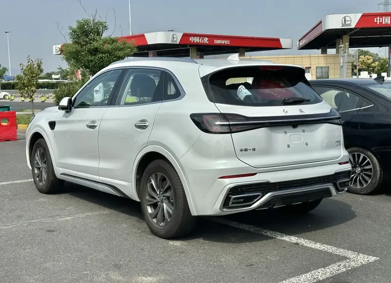 Hongqi HS5 - 3