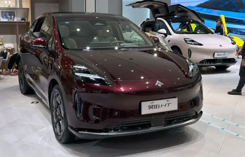 Hyper HT - 6