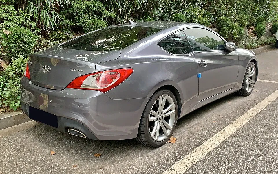 Hyundai Genesis - 2