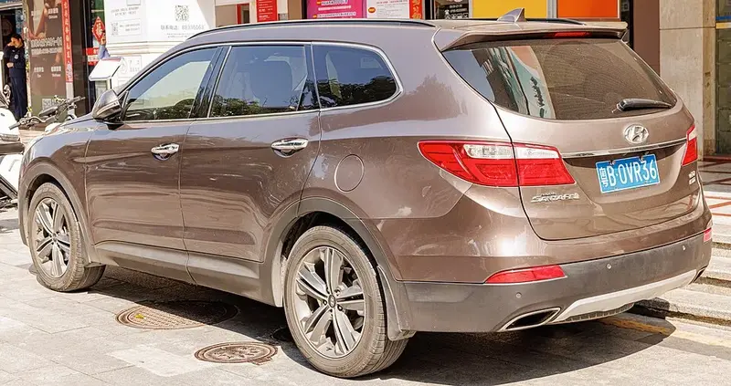 Hyundai Santa Fe - 4