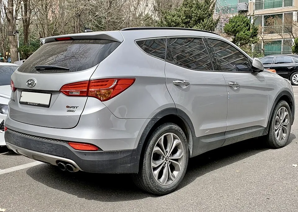 Hyundai Santa Fe - 2