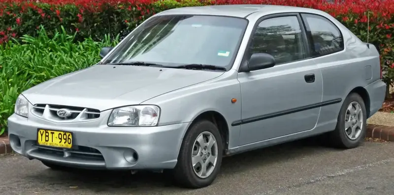 Hyundai Accent - 5