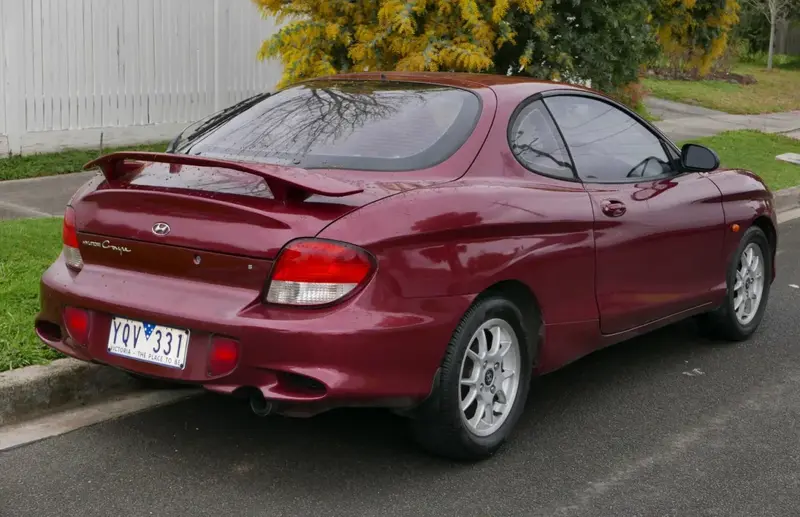 Hyundai Coupe - 2