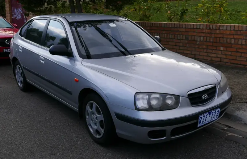 Hyundai Elantra - 3