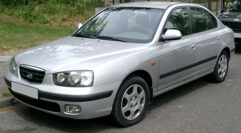 Hyundai Elantra - 2