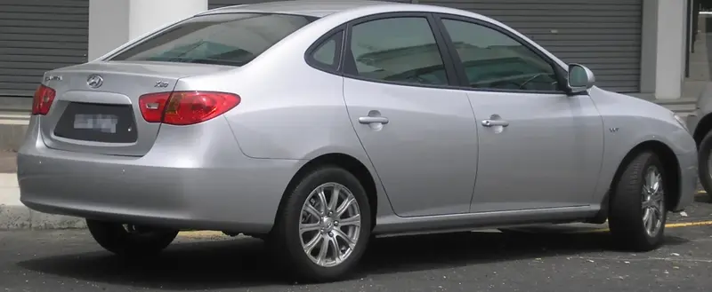 Hyundai Elantra - 5