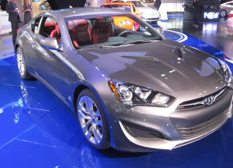 Hyundai Genesis Genesis 3.8 V6 (303 bg) Automatic - görsel 4