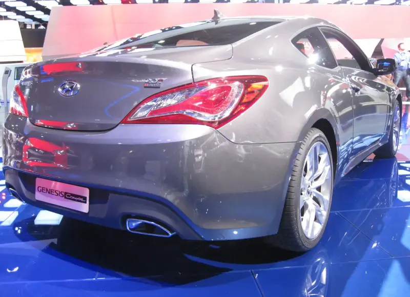 Hyundai Genesis Genesis 3.8 V6 (303 bg) Automatic - görsel 6