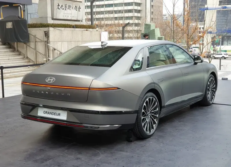 Hyundai Grandeur/Azera - 3