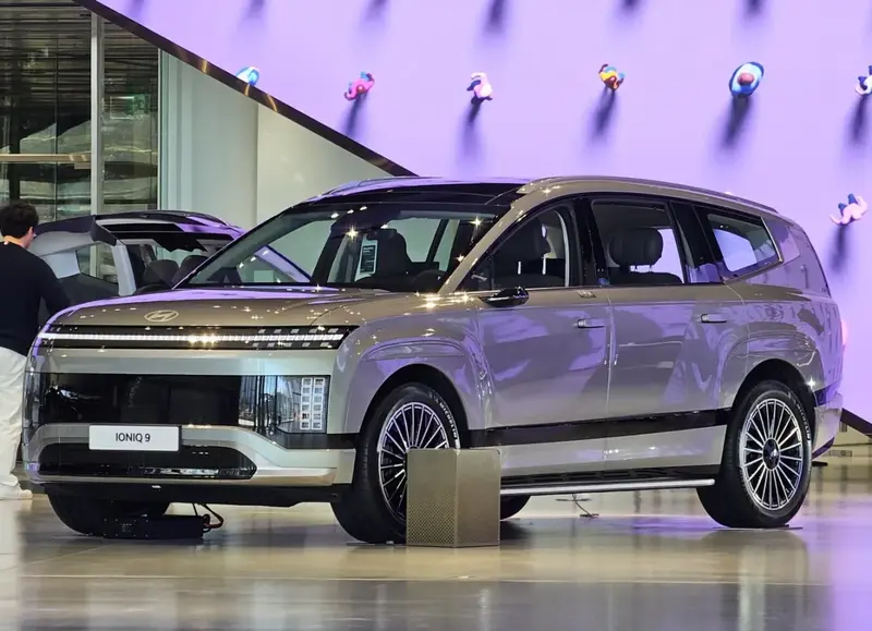 Hyundai IONIQ 9 IONIQ 9 Long Range 110.3 kWh (218 bg) - görsel 6