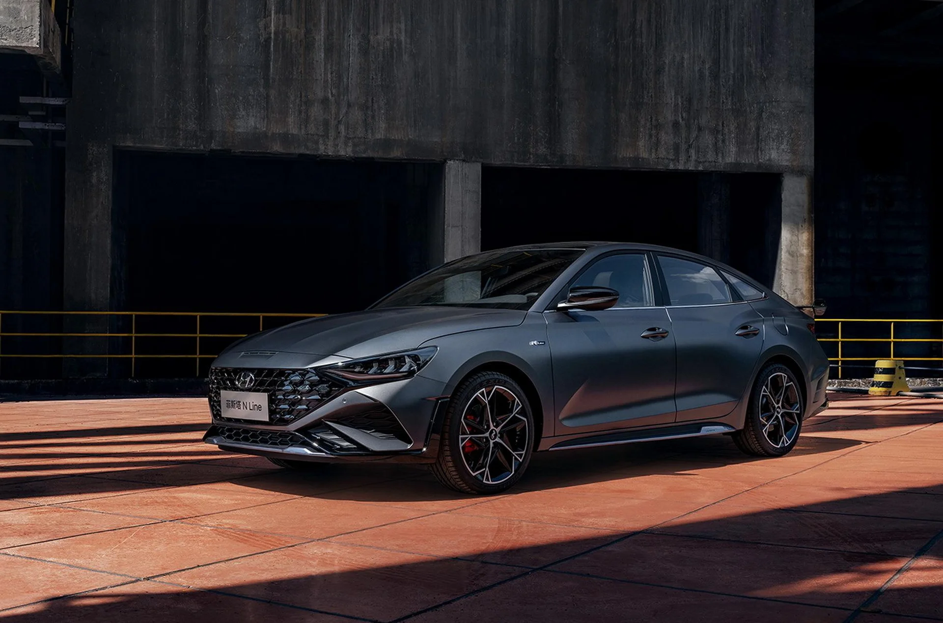 Hyundai Lafesta Lafesta