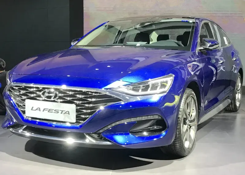 Hyundai Lafesta - 2