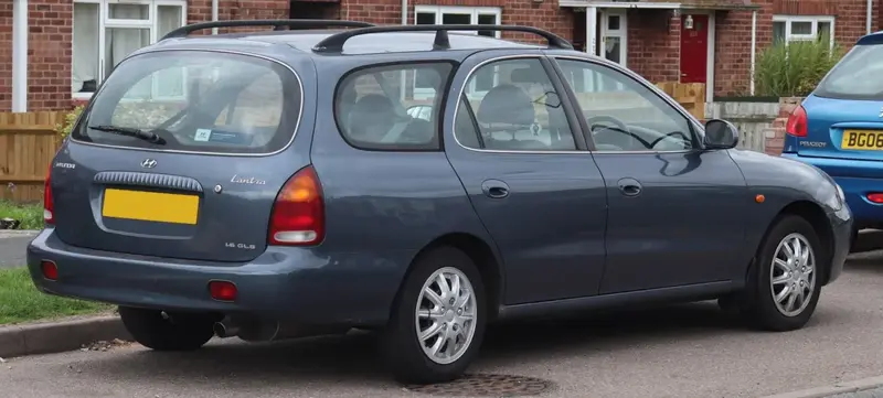 Hyundai Lantra - 2