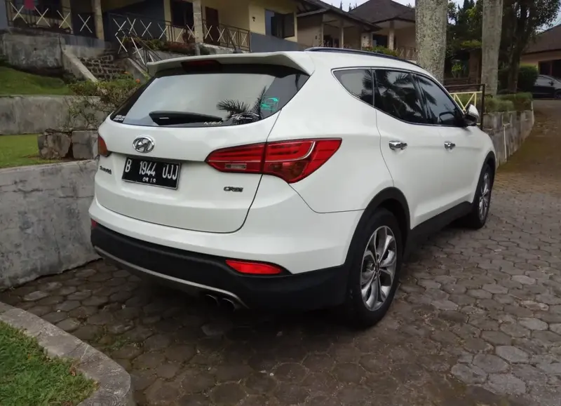 Hyundai Santa Fe - 3