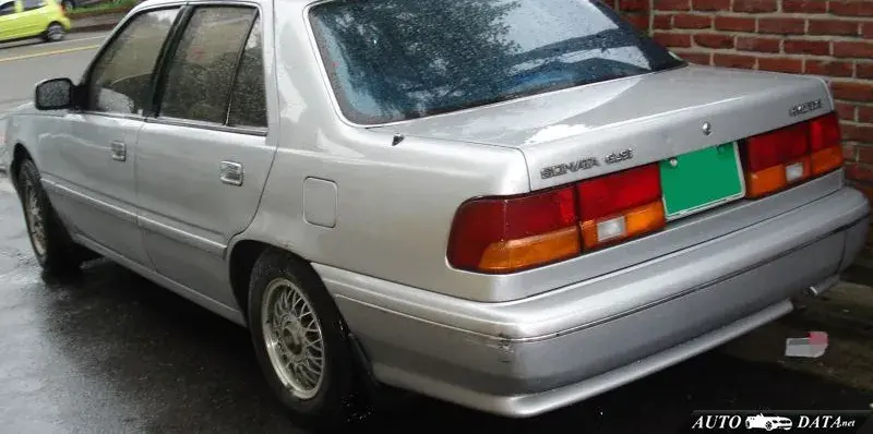 Hyundai Sonata - 2