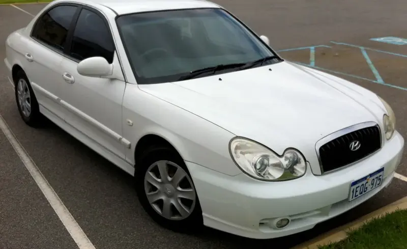 Hyundai Sonata - 2