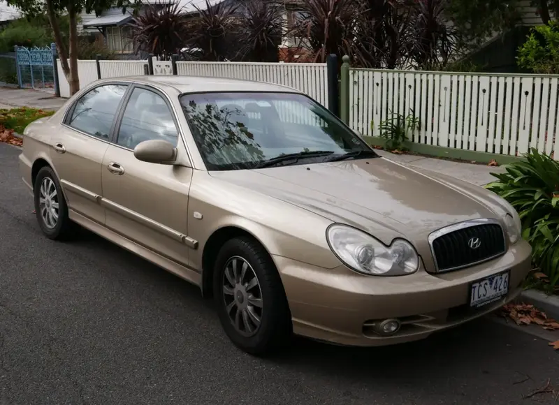 Hyundai Sonata - 4
