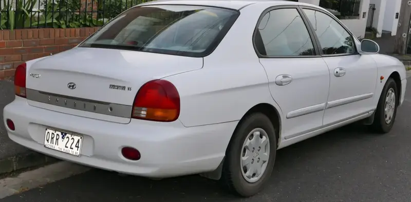 Hyundai Sonata - 2