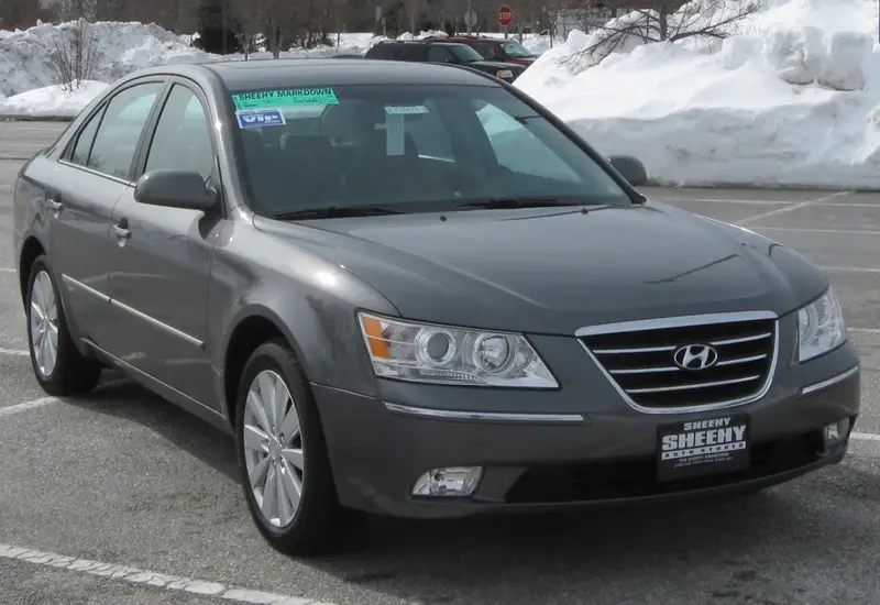 Hyundai Sonata - 4