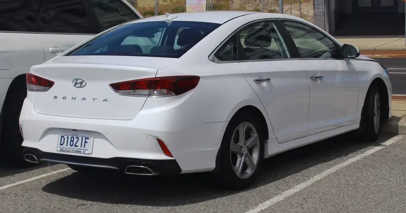 Hyundai Sonata - 2