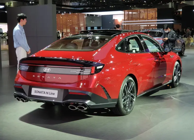 Hyundai Sonata - 4