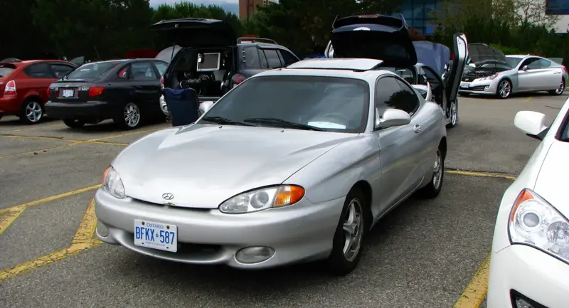 Hyundai Tiburon - 3