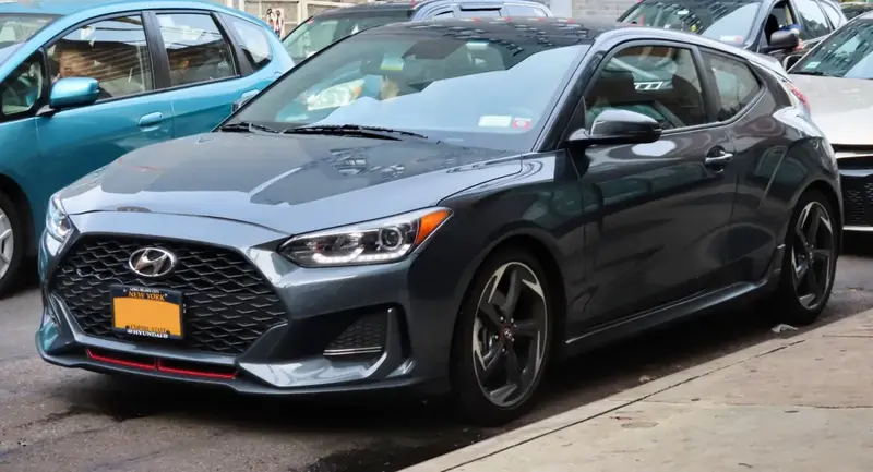 Hyundai Veloster - 3