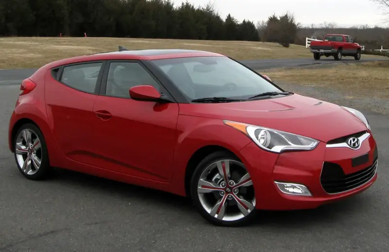Hyundai Veloster - 2