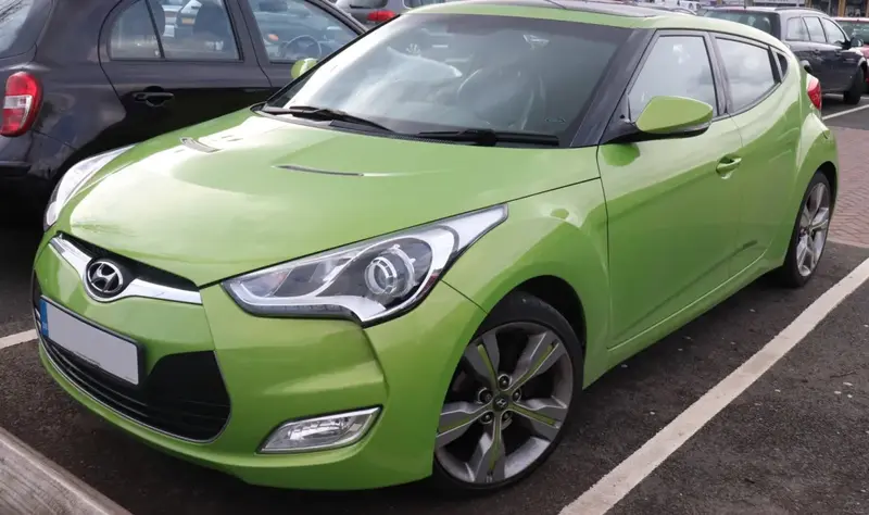 Hyundai Veloster - 3