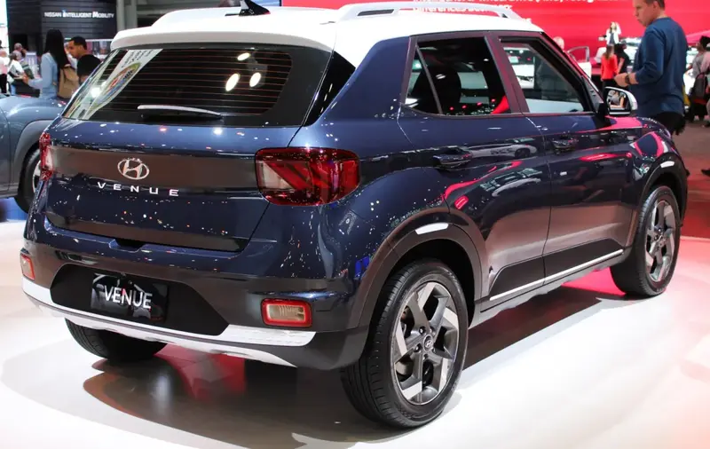Hyundai Venue - 4