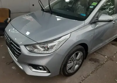 Hyundai Verna Verna V