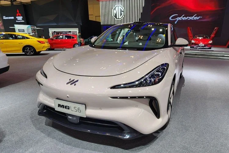 IM LS6 LS6 (facelift 2024)