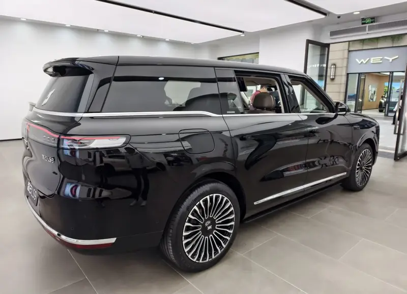 IM LS9 LS9 1.5T 52 kWh (517 bg) Extended Range 4WD - görsel 2