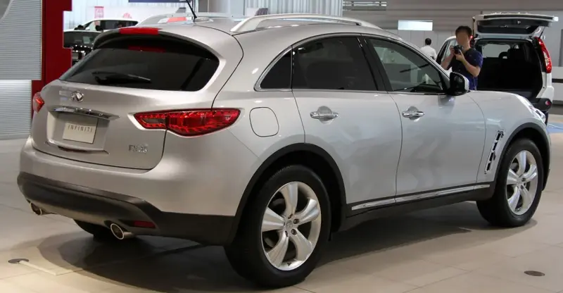 Infiniti FX - 4