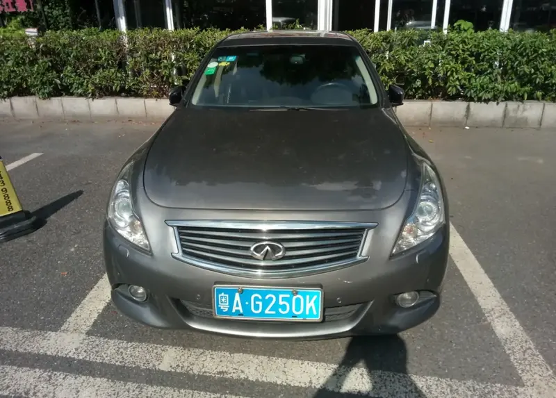 Infiniti G - 2