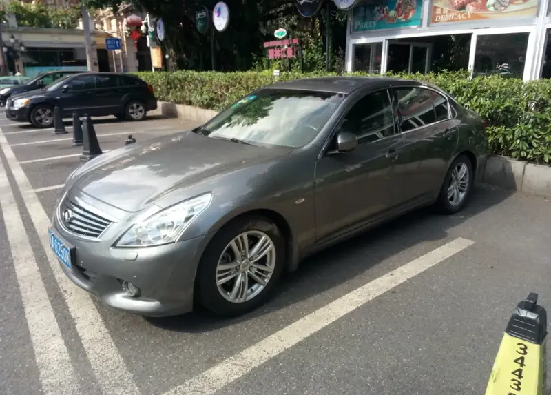 Infiniti G - 5