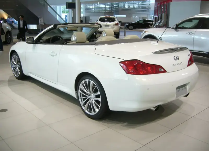 Infiniti G - 2