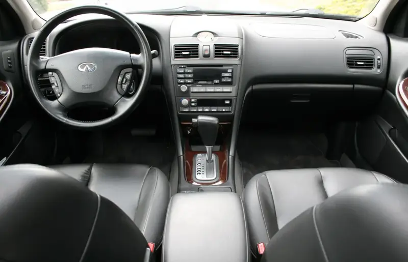Infiniti I30 - 4
