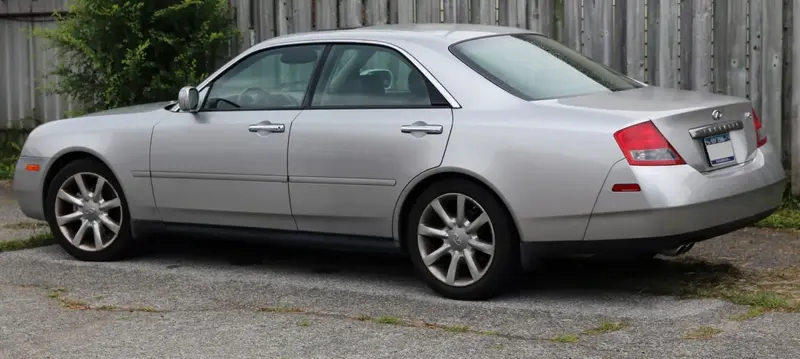 Infiniti M - 3