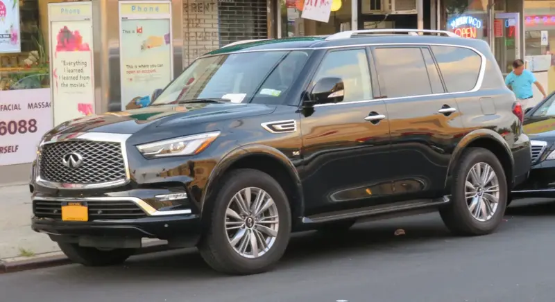 Infiniti QX80 - 5