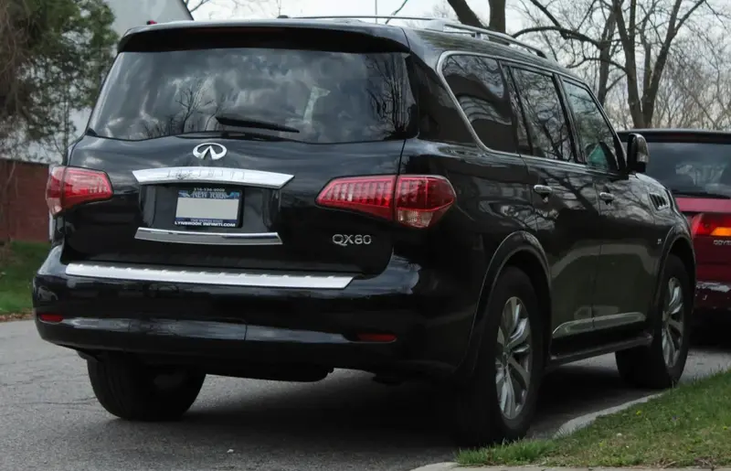 Infiniti QX80 - 2
