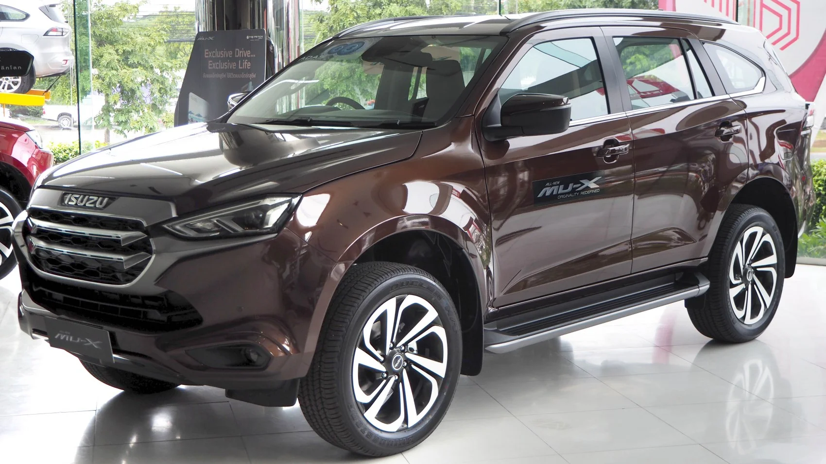 Isuzu MU-X MU-X (RF20) (facelift 2017)