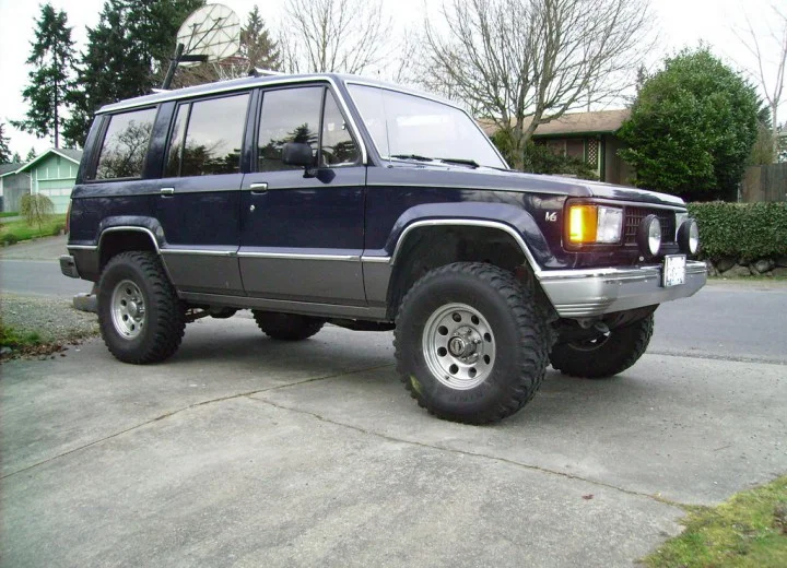 Isuzu Trooper Trooper (UBS)