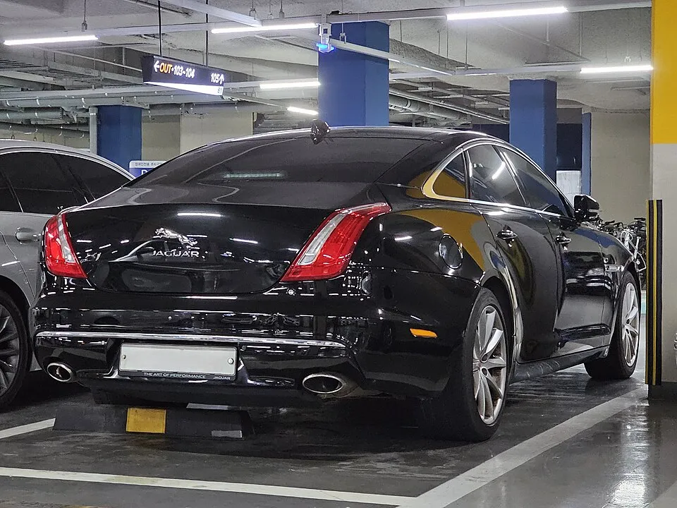 Jaguar XJ XJ Long (X351 facelift 2015)