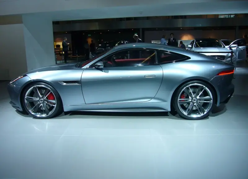 Jaguar C-X16 C-X16 3.0 V6 (467 bg) FHEV Automatic - görsel 4
