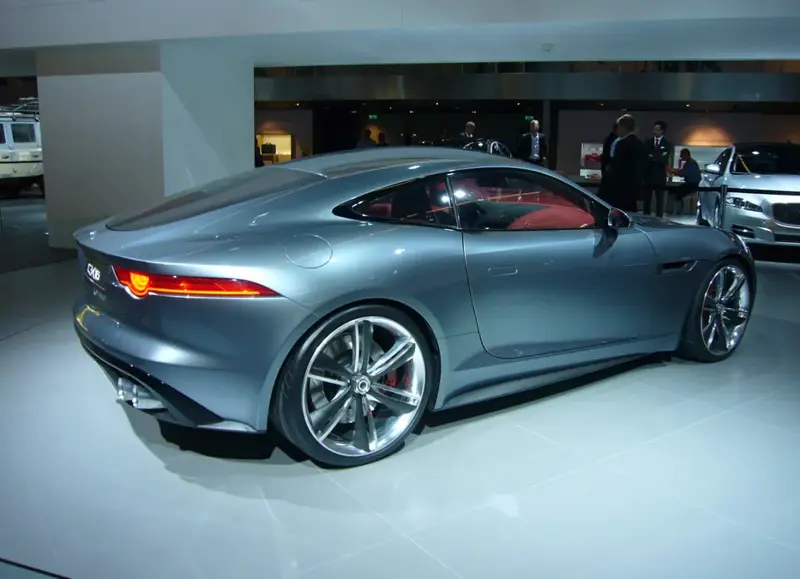 Jaguar C-X16 C-X16 3.0 V6 (467 bg) FHEV Automatic - görsel 6