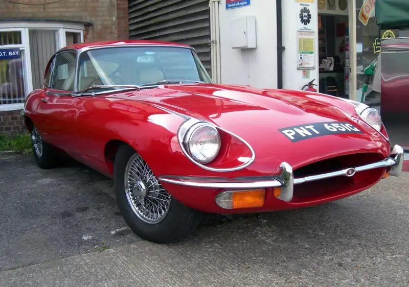 Jaguar E-type - 5