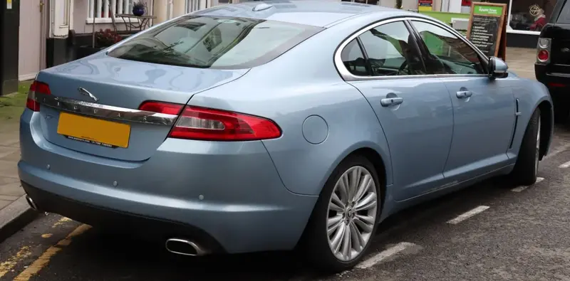 Jaguar XF - 4