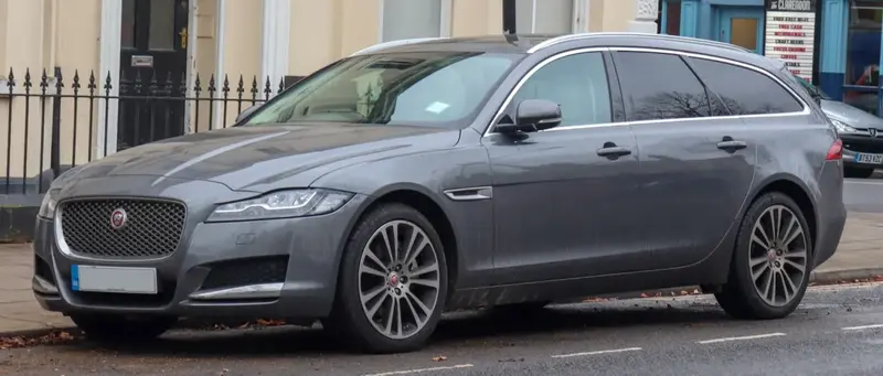 Jaguar XF - 3